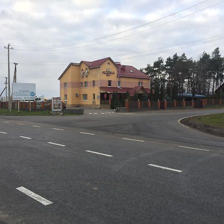 Podilskii Dvir Yakushintsy Exterior foto