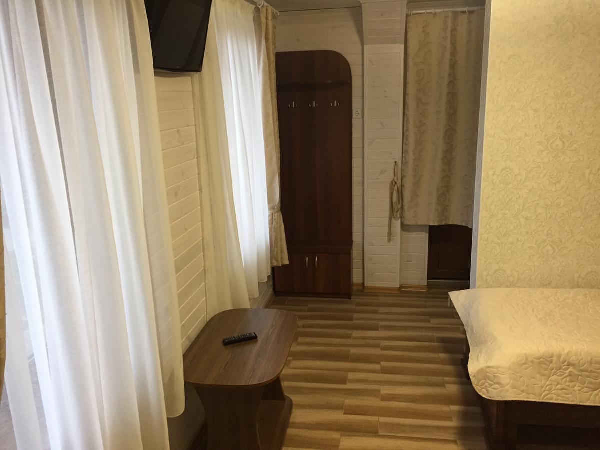 Podilskii Dvir Yakushintsy Exterior foto